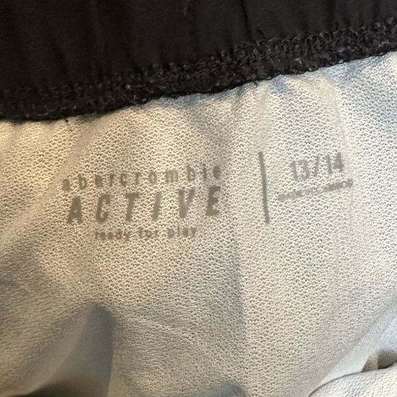 Girl’s ABERCROMBIE KIDS Athletic Shorts size 13/14 in Black - Picture 4 of 4